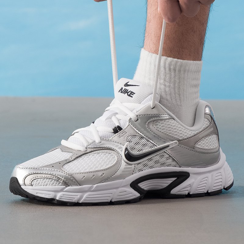 Nike (Nike) V5 Rnr Men's Sport - đánh giá và giá Men'S Shoes V5 Rnr