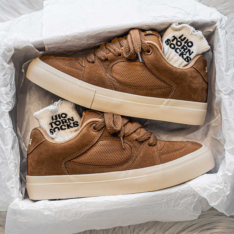 Zimni Legitimate Leather Weddi - đánh giá và giá Men Shoes Sneakers