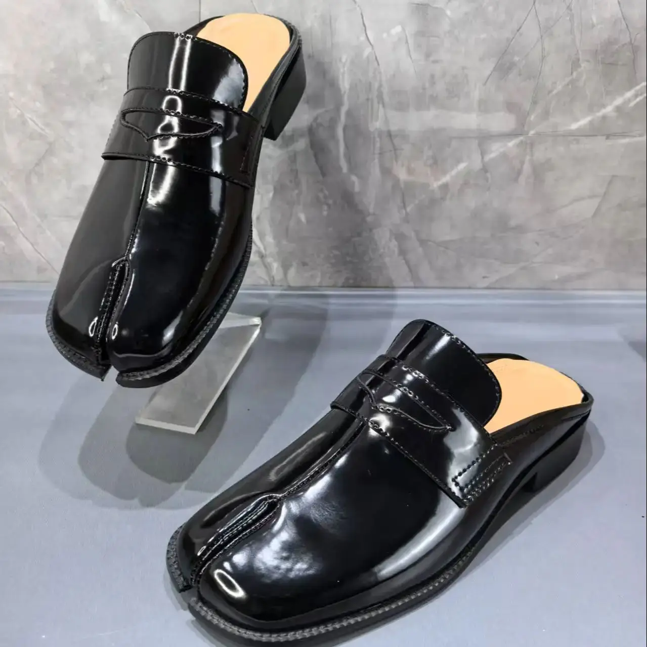 Split Toe Tabi Men's Slippers  - đánh giá và giá Men Shoes Brand
